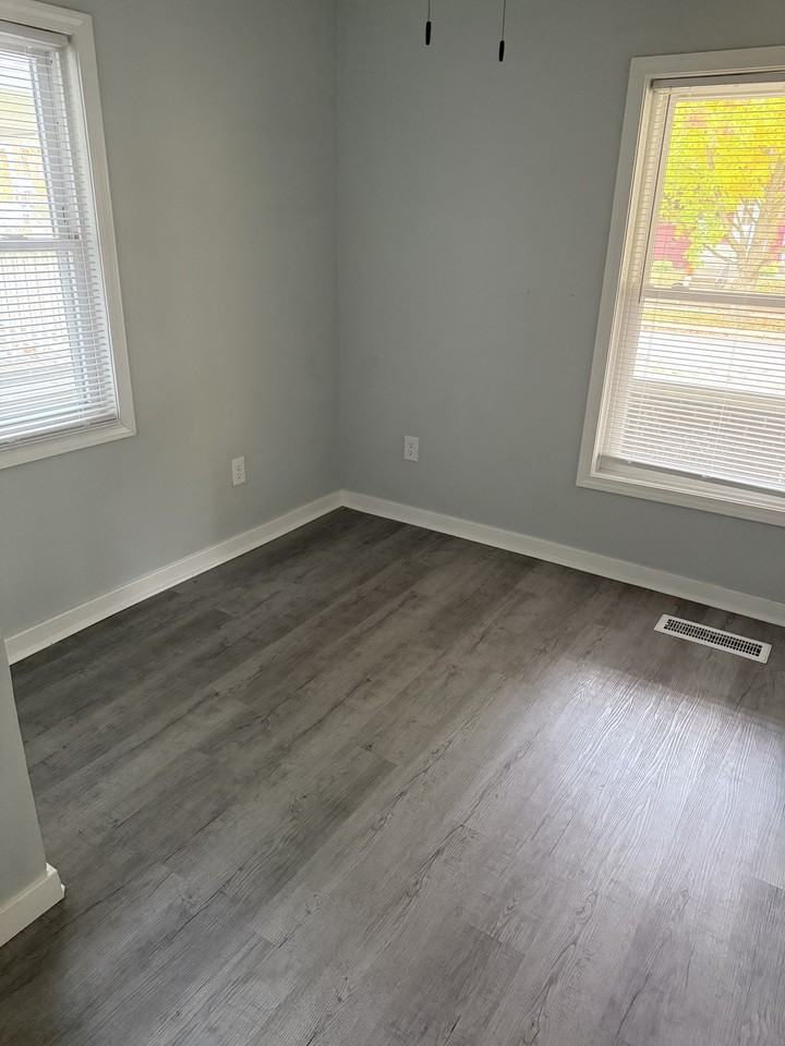 940 Jefferson Avenue - Photo 7 of 18