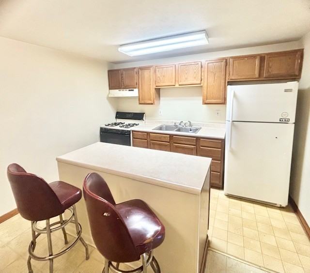 Manor Valley Plaza - Photo 5 of 10