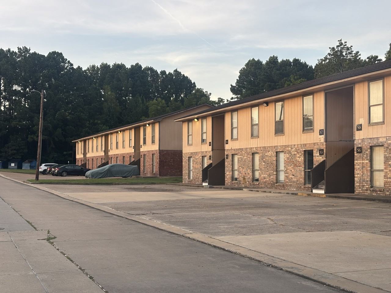 Seven Oaks - Leesville - Photo 4 of 50