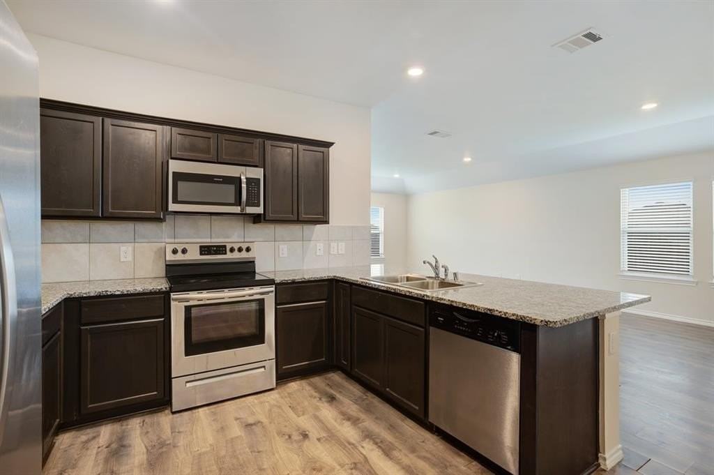 2328 Stefani St - Photo 6 of 23