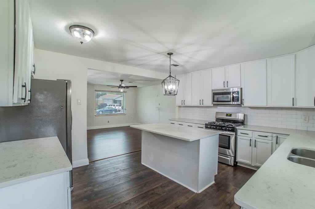 924 E Fuller Ave - Photo 7 of 15