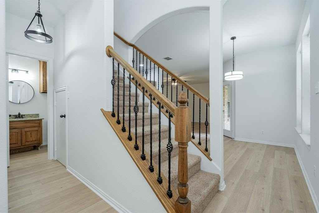 5709 Ranger Drive - Photo 6 of 32