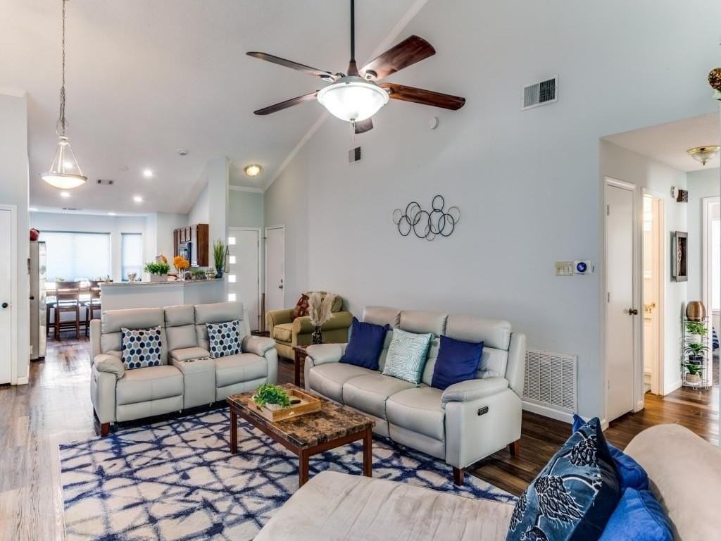 6008 Meadowdale Rd - Photo 4 of 12