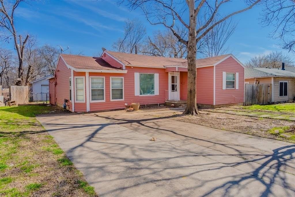 600 Ne 11th St - Photo 2 of 35