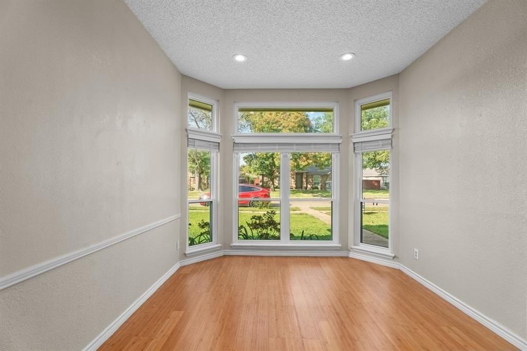 7114 Lo Chalmers Ln - Photo 6 of 23