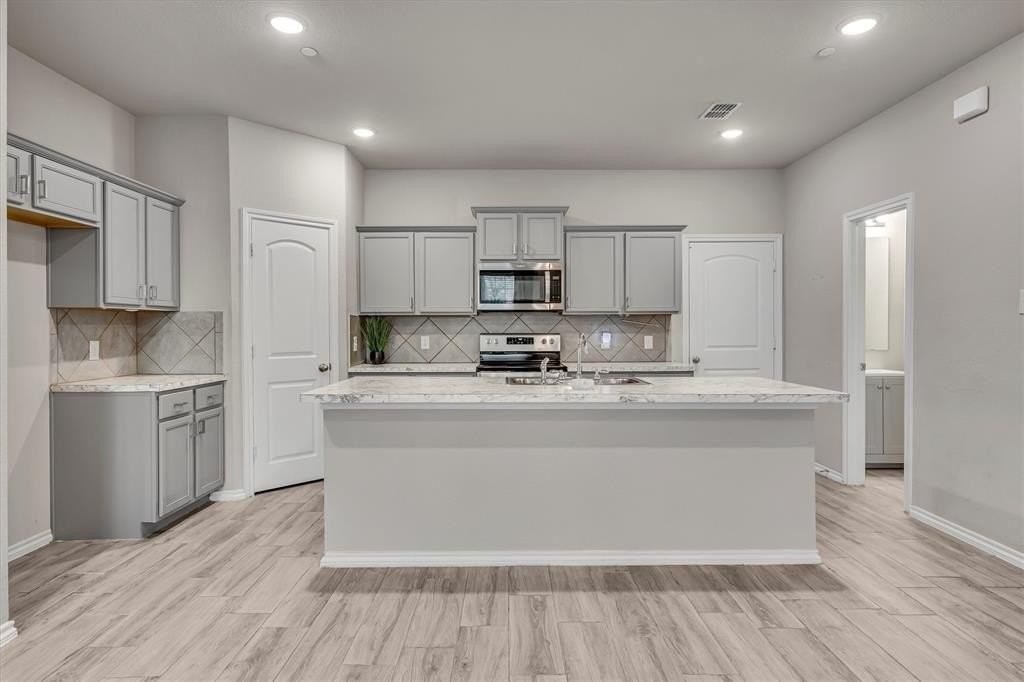 2828 Percheron Drive - Photo 5 of 16