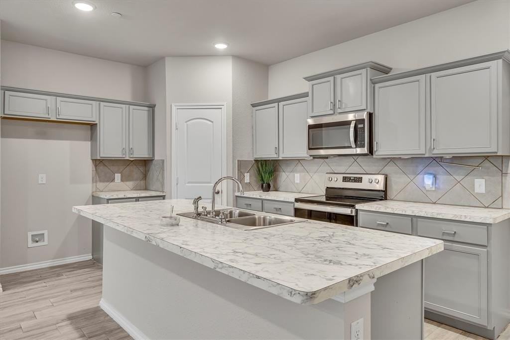 2828 Percheron Drive - Photo 6 of 16