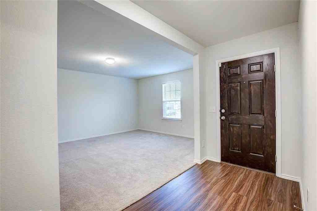 9100 Settlers Peak Road - Photo 2 of 26