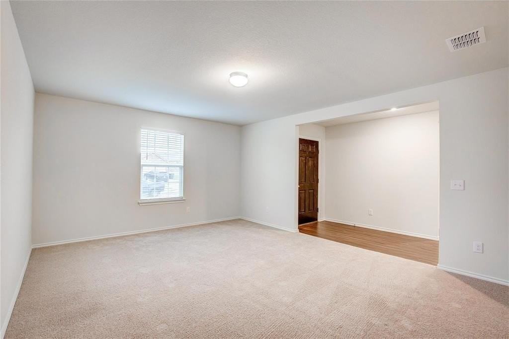 9100 Settlers Peak Road - Photo 4 of 26