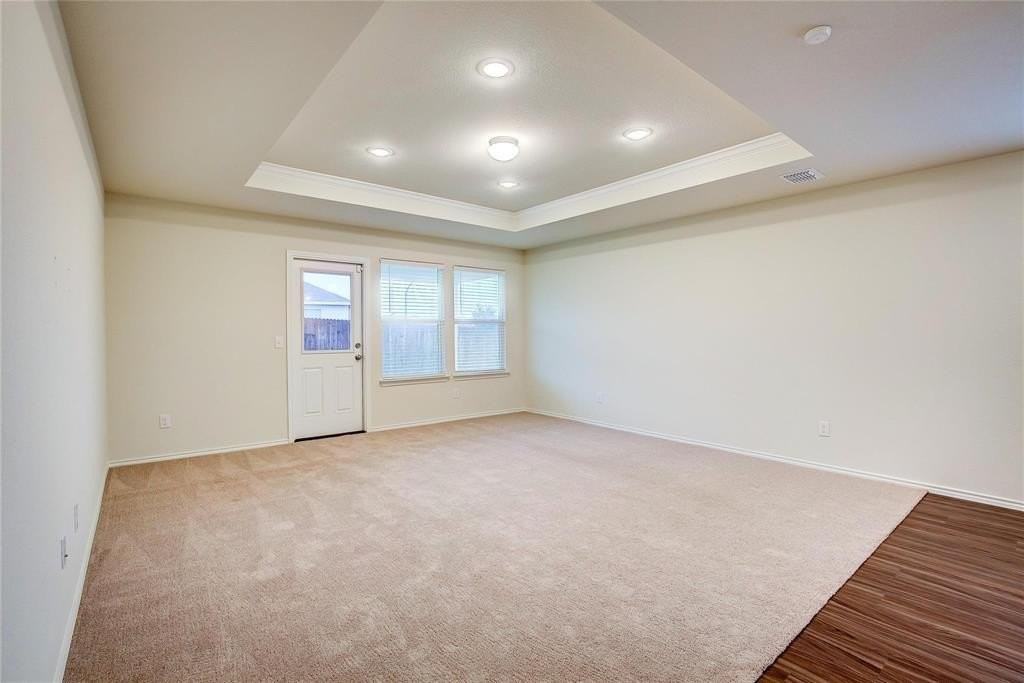 9100 Settlers Peak Road - Photo 5 of 26