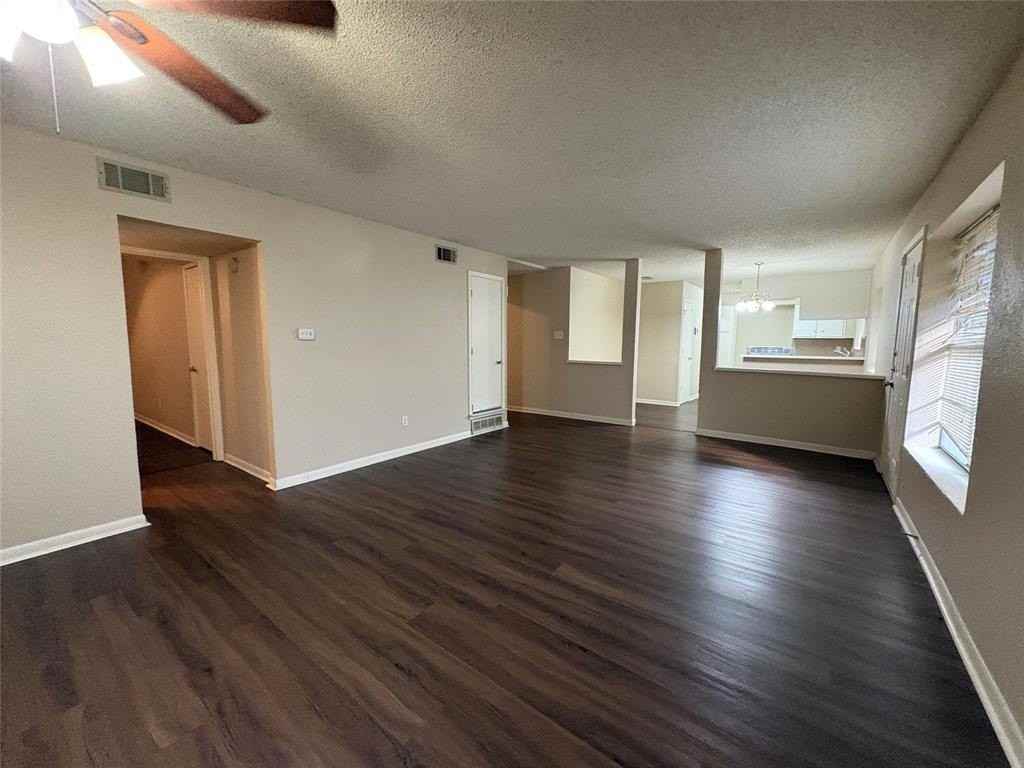 828 Misty Glen Dr - Photo 5 of 21