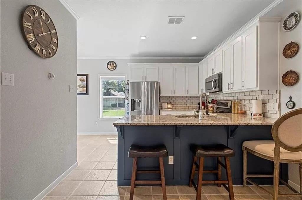 1701 S 12th St - Photo 4 of 12