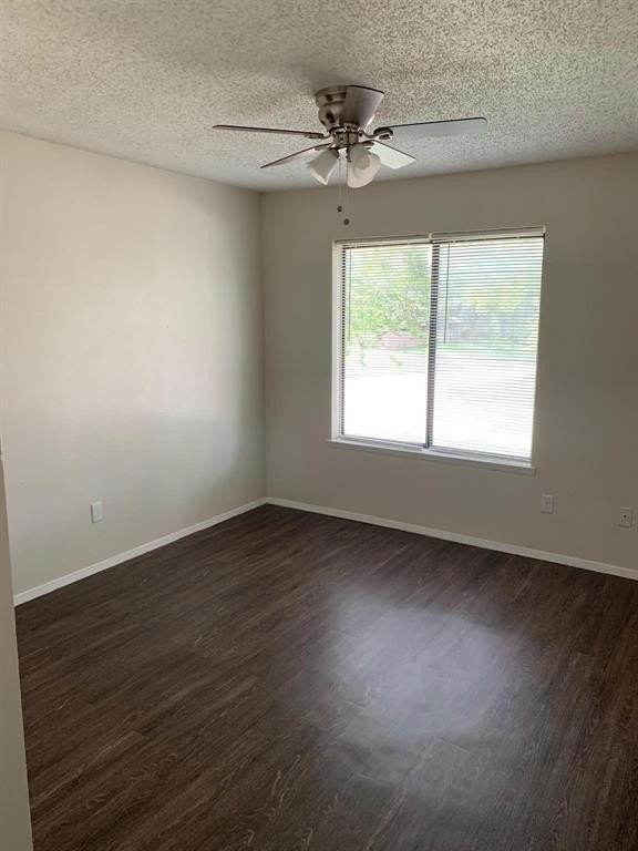 4742 Cliffwood Dr - Photo 5 of 6