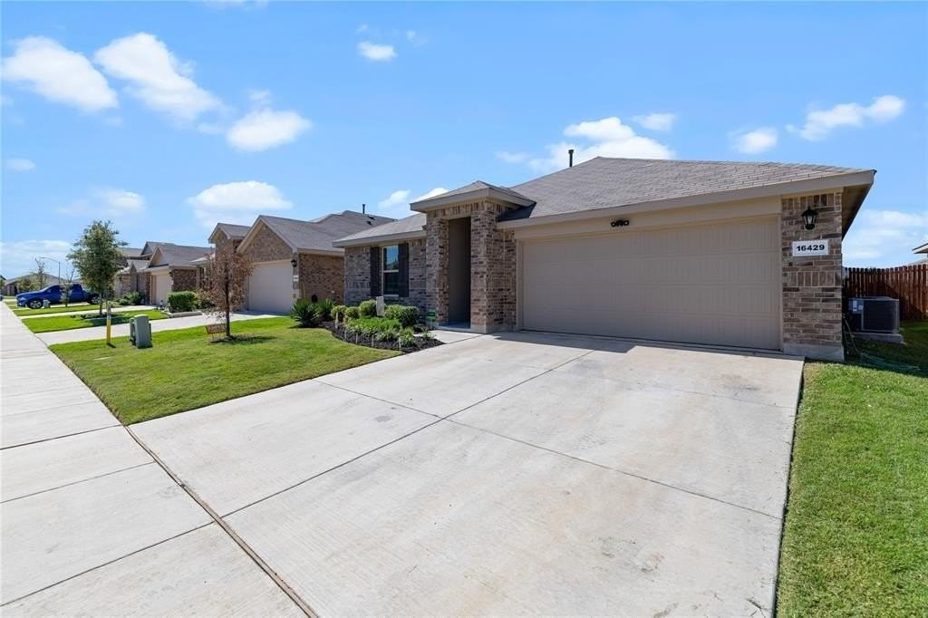 16429 Porterfield Lane - Photo 2 of 29