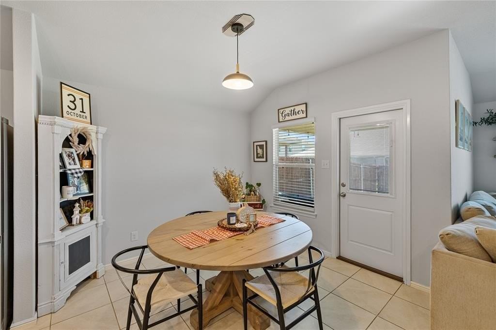 16429 Porterfield Lane - Photo 6 of 29