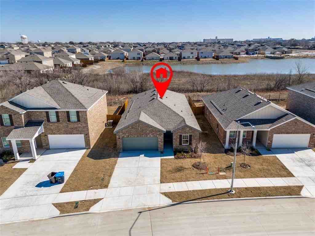 8252 Muscovy Drive - Photo 2 of 31