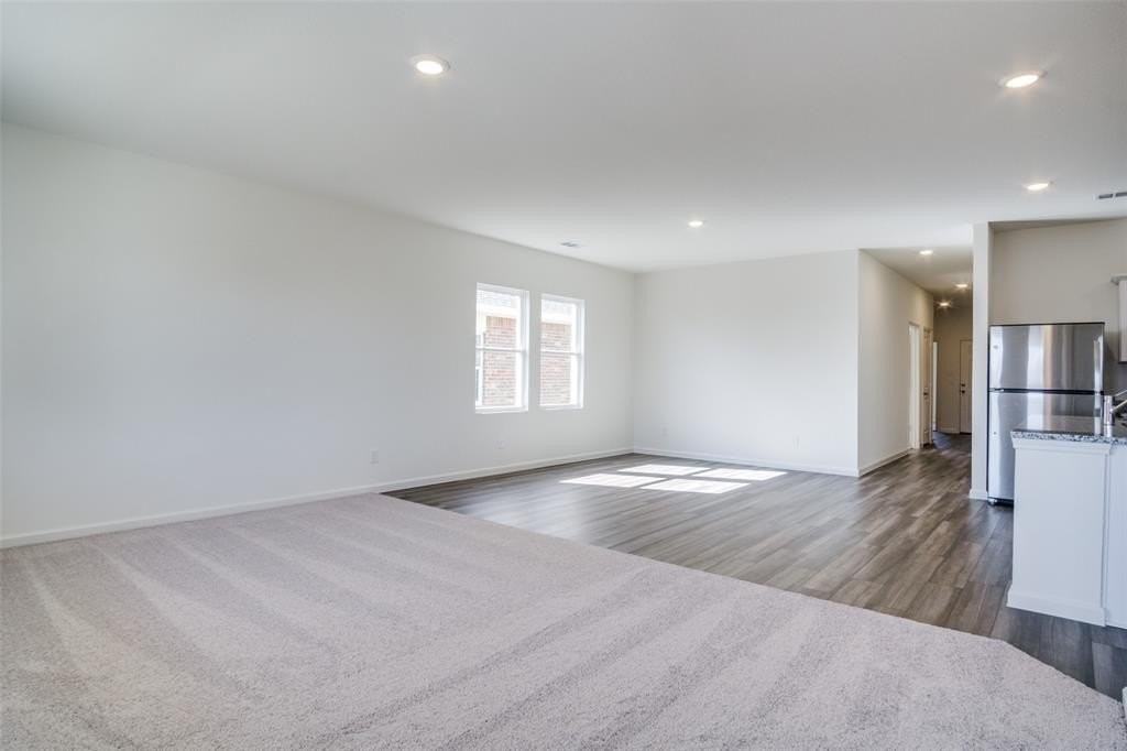 8252 Muscovy Drive - Photo 6 of 31