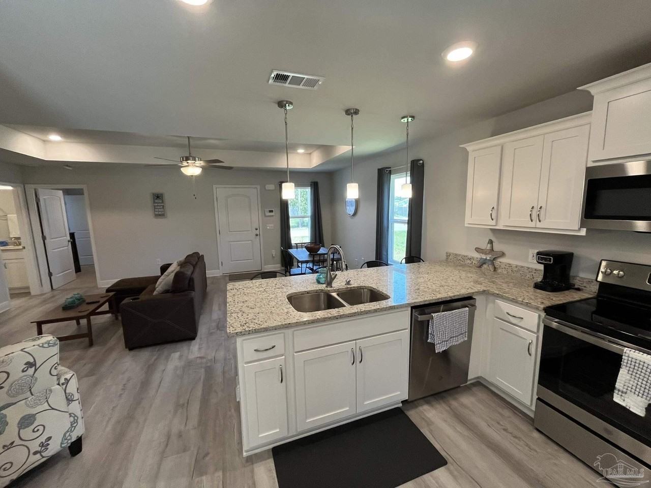 1949 Justice Cir - Photo 5 of 17