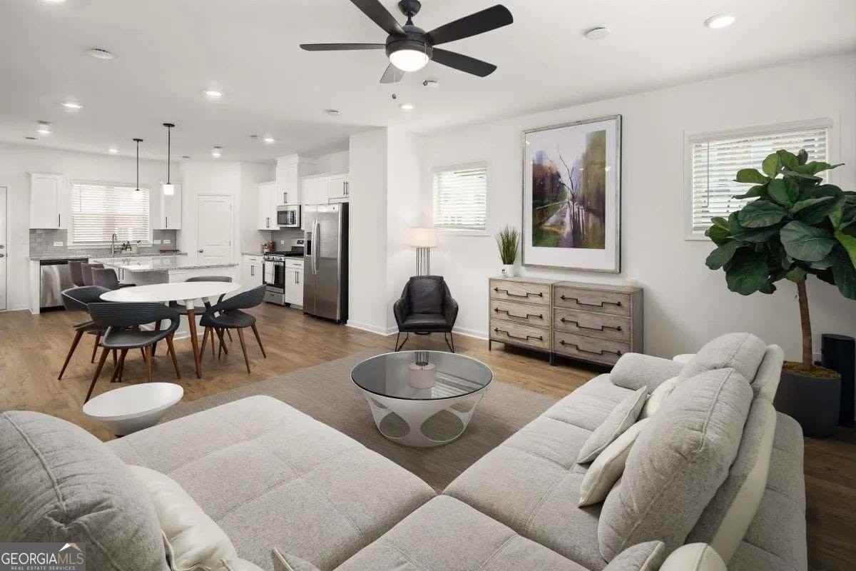 1817 Oberlin Dr - Photo 6 of 20