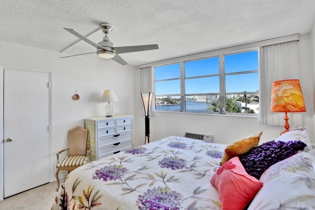 101 N Birch Rd #504 - Photo 4 of 12