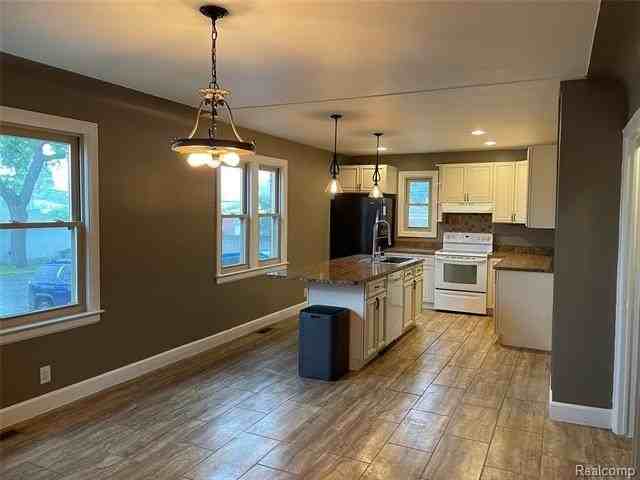 12980 E 12 Mile Rd - Photo 7 of 25