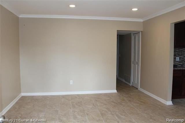 6198 Mayburn St - Photo 2 of 10