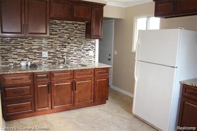 6198 Mayburn St - Photo 4 of 10