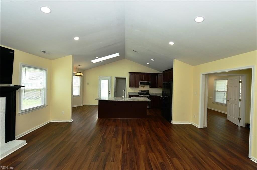 2416 Broadnax Cir - Photo 7 of 28