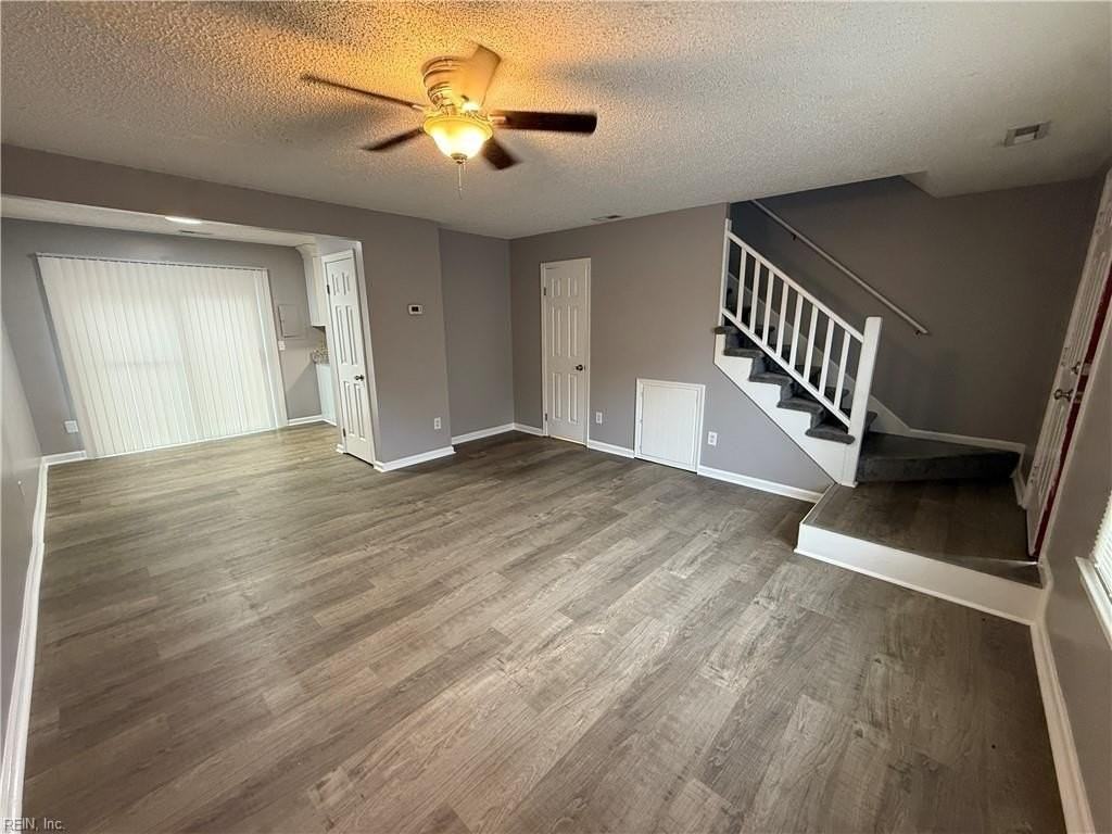 906 Seabreeze Court - Photo 3 of 22