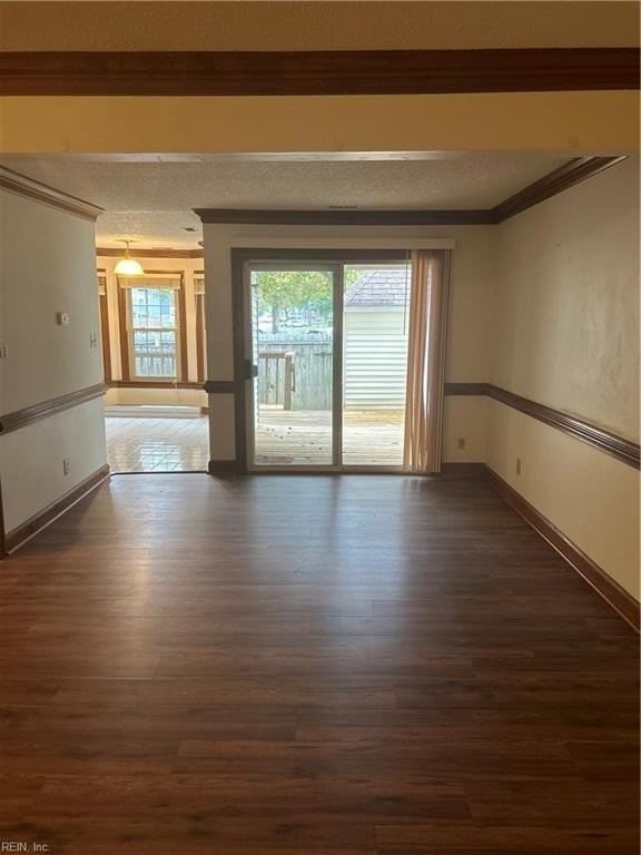 740 Lord Dunmore Dr - Photo 7 of 35