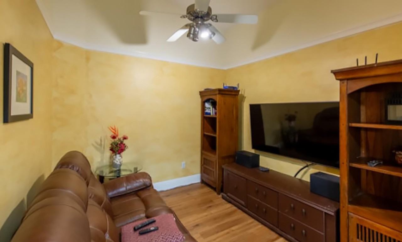 10746 Oak Bend Way - Photo 4 of 30