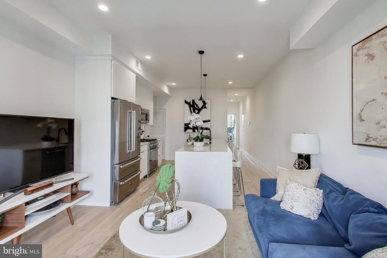 1011 18th Street Northeast #8 - Photo 7 of 25