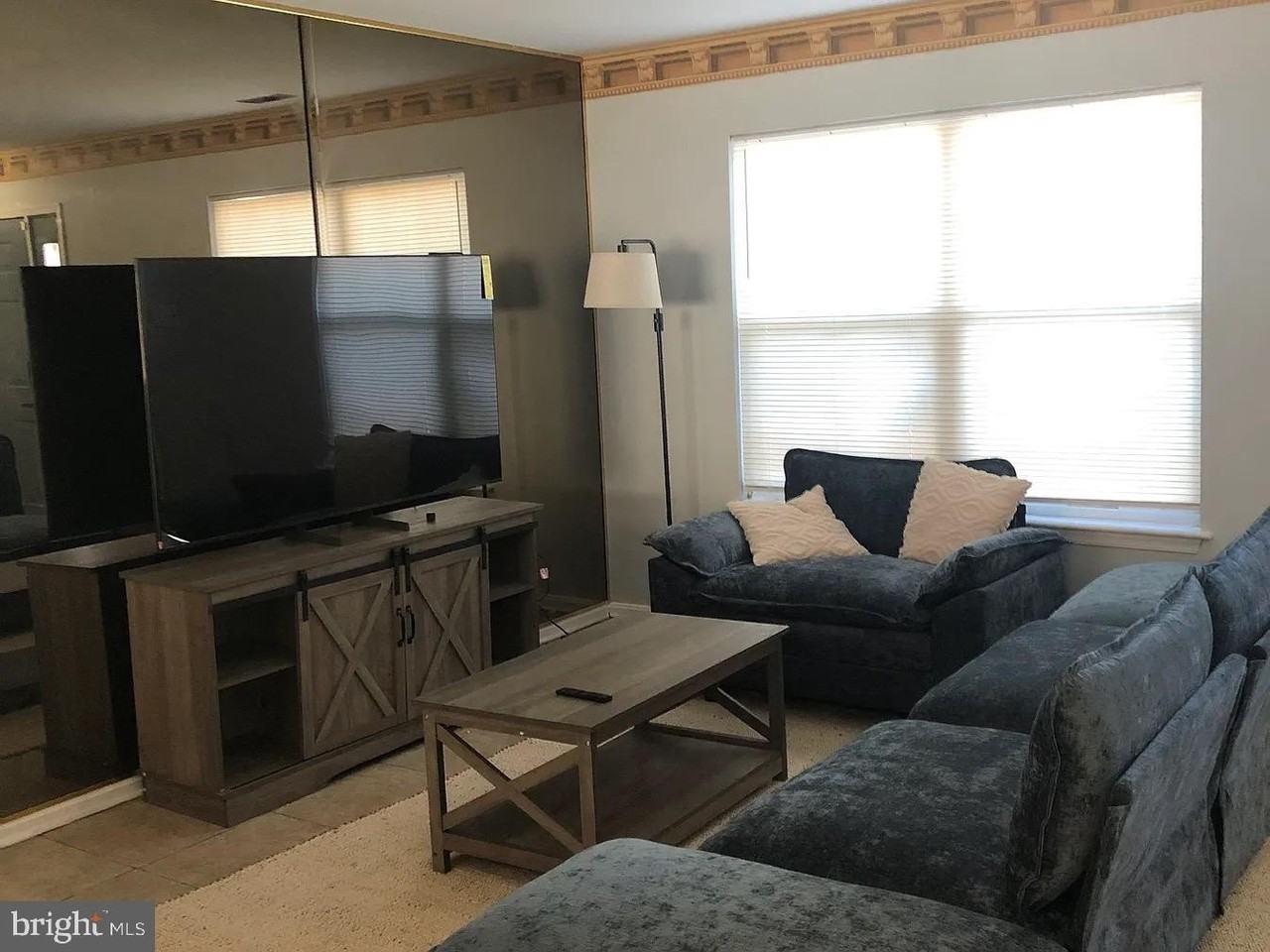 2 Catalpa Ct - Photo 3 of 20