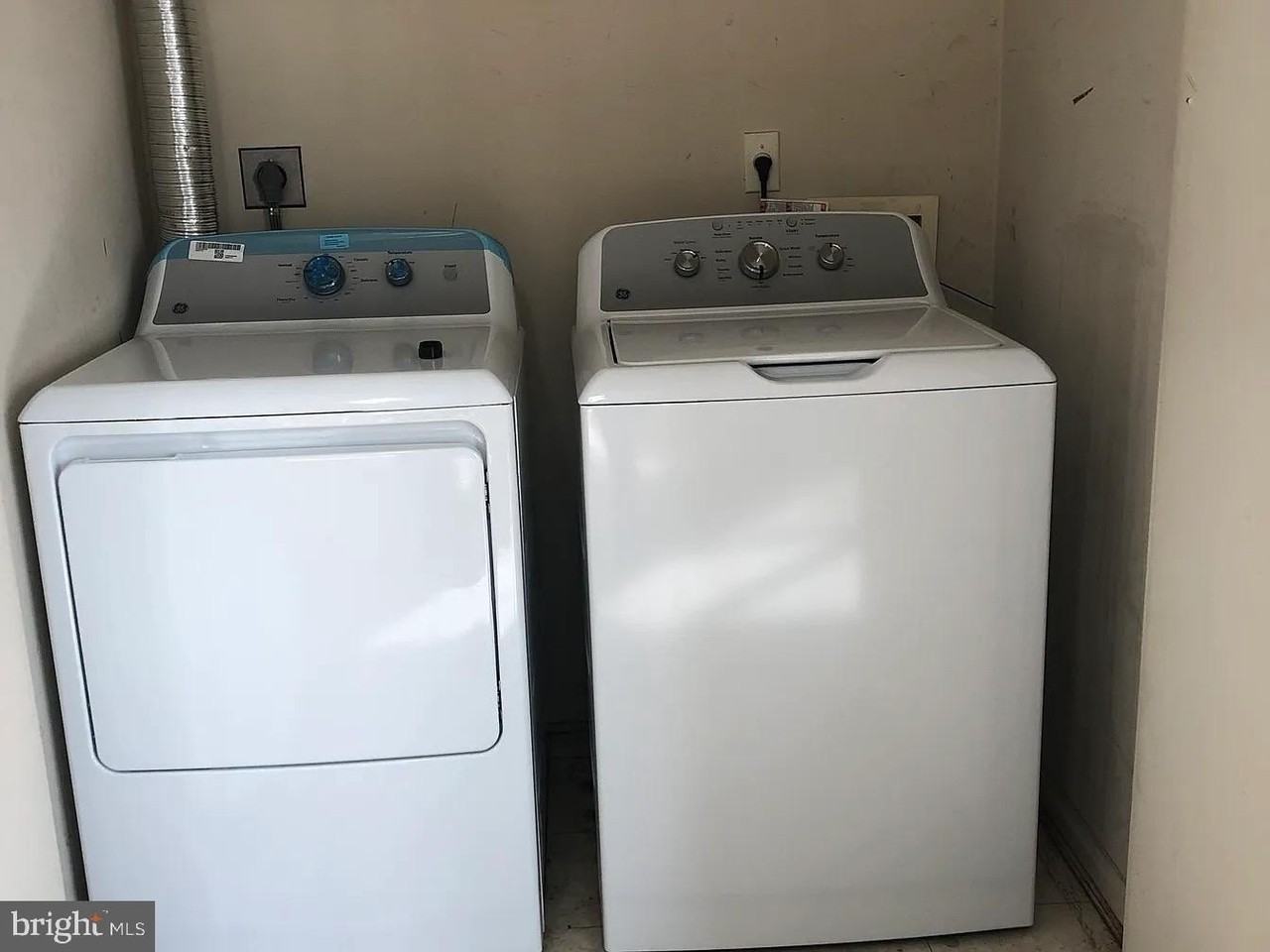 2 Catalpa Ct - Photo 6 of 20