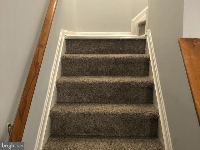 2 Catalpa Ct - Photo 7 of 20