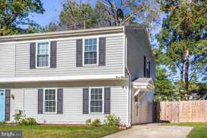 featured image of 700 Brandon Cir