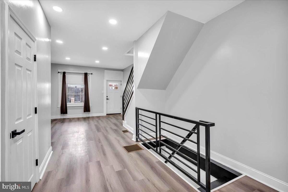 4229 Romain St - Photo 7 of 16