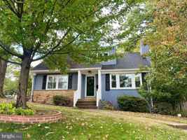 featured image of 3000 Edgehill Dr