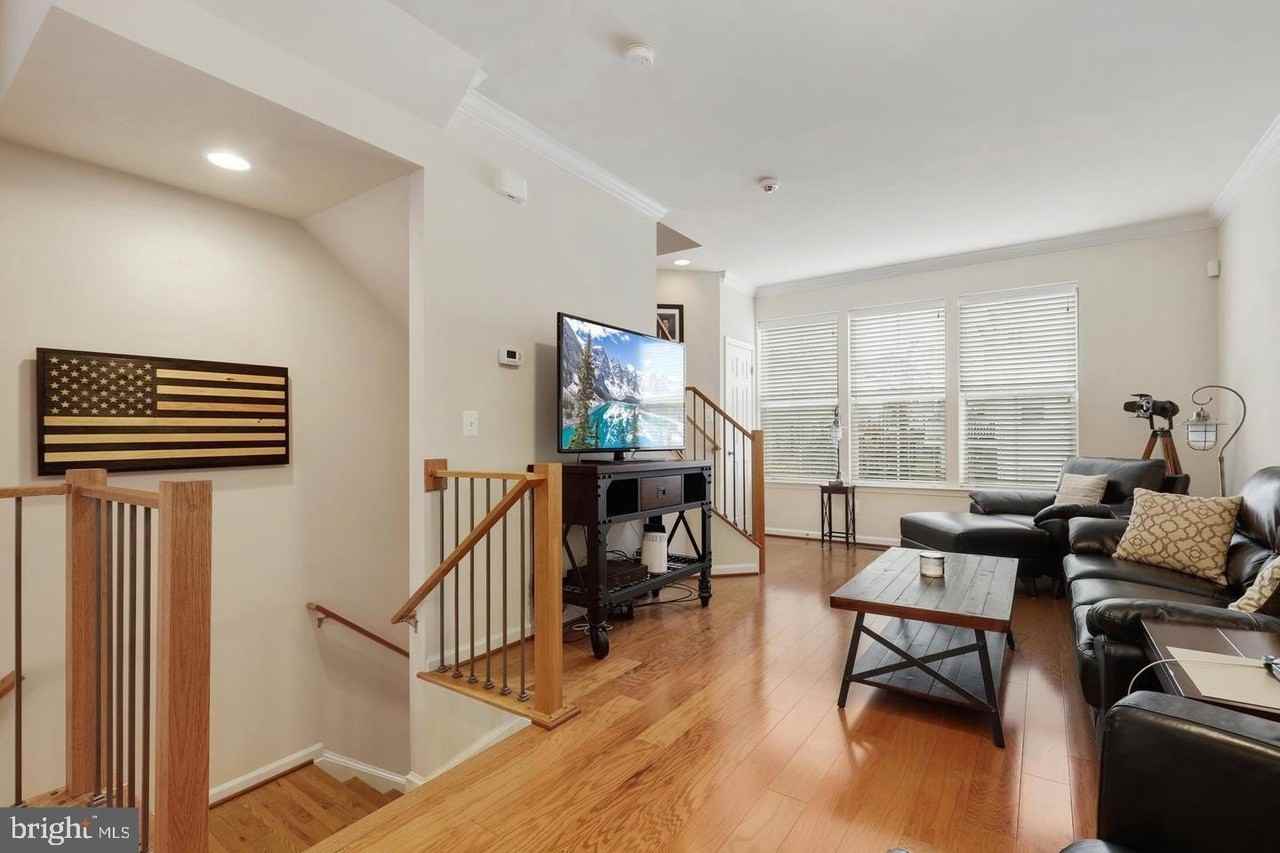 205 Woodstream Cir Unit 2984 #2984 - Photo 3 of 21