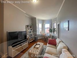 featured image of 61 Adams St #3