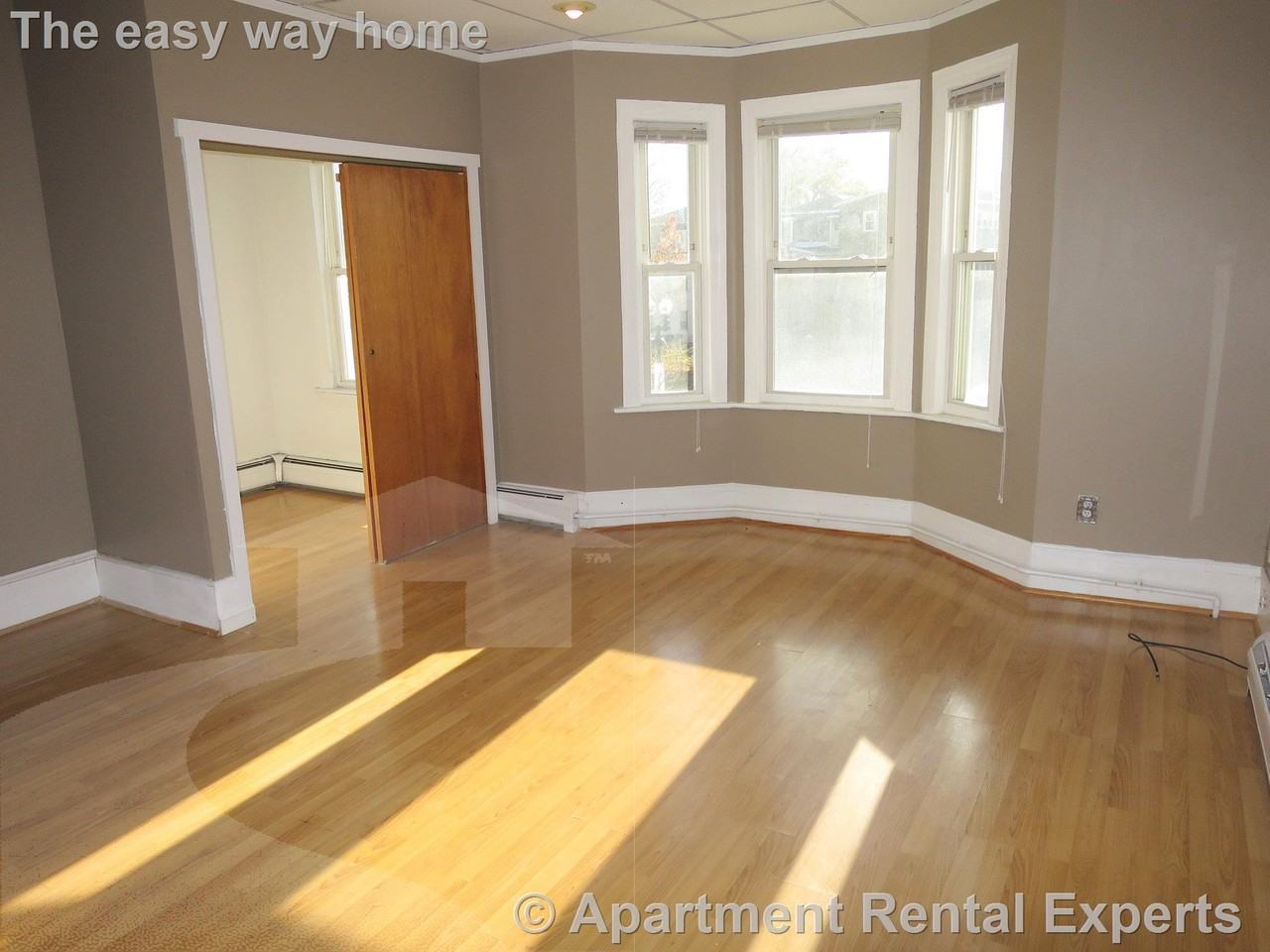 741 Somerville Ave #2 - Photo 3 of 10