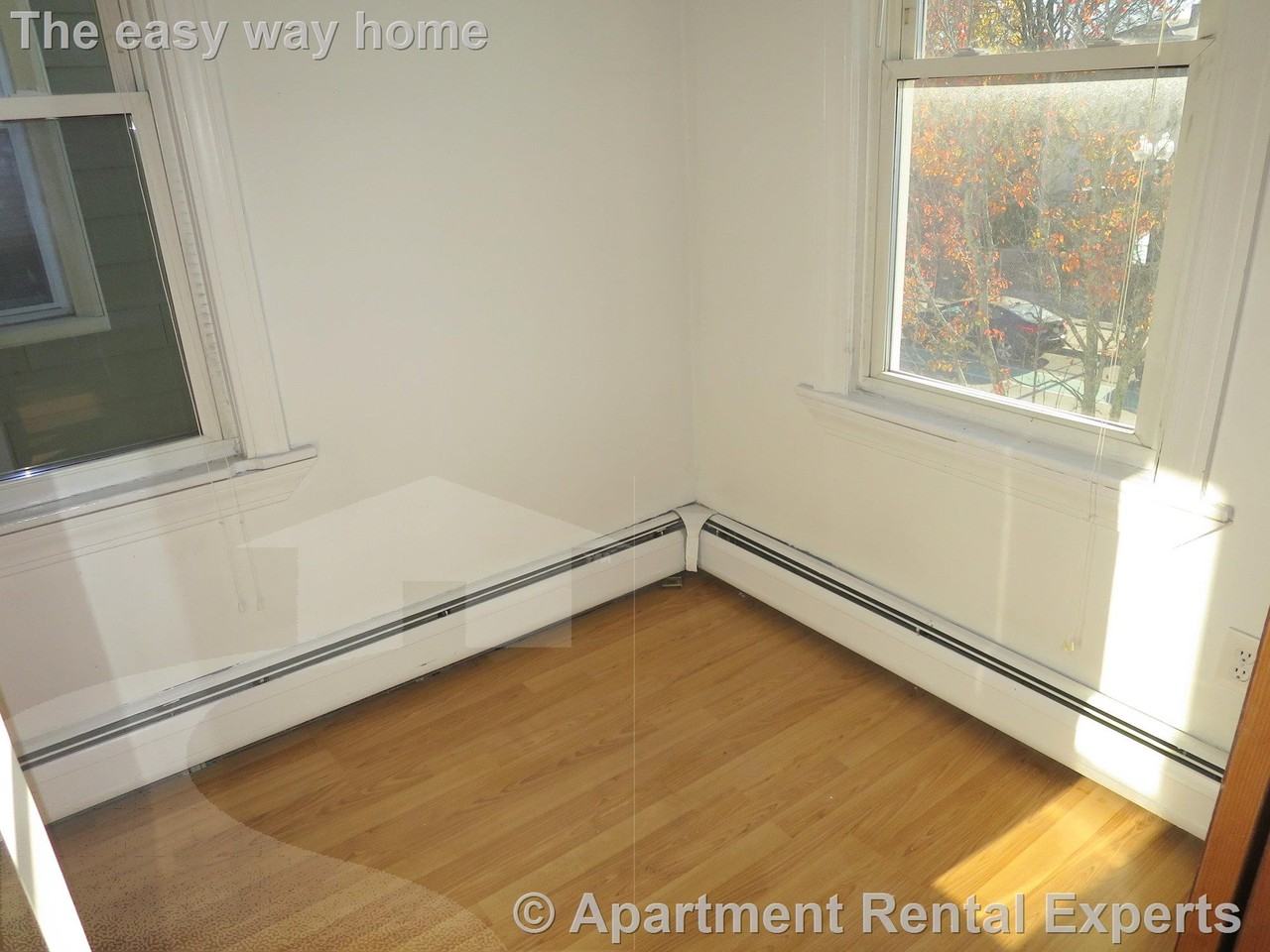 741 Somerville Ave #2 - Photo 4 of 10