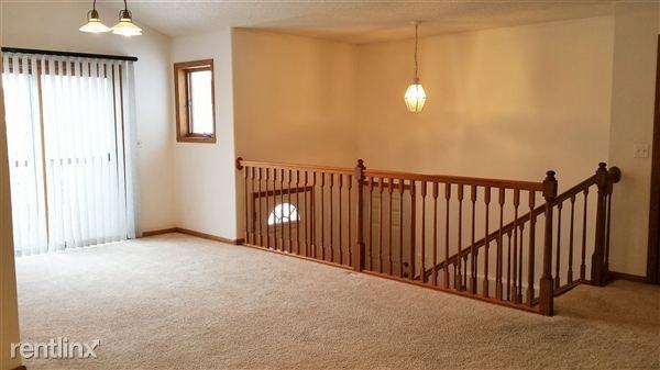 2727 34th Ave S - Photo 2 of 28