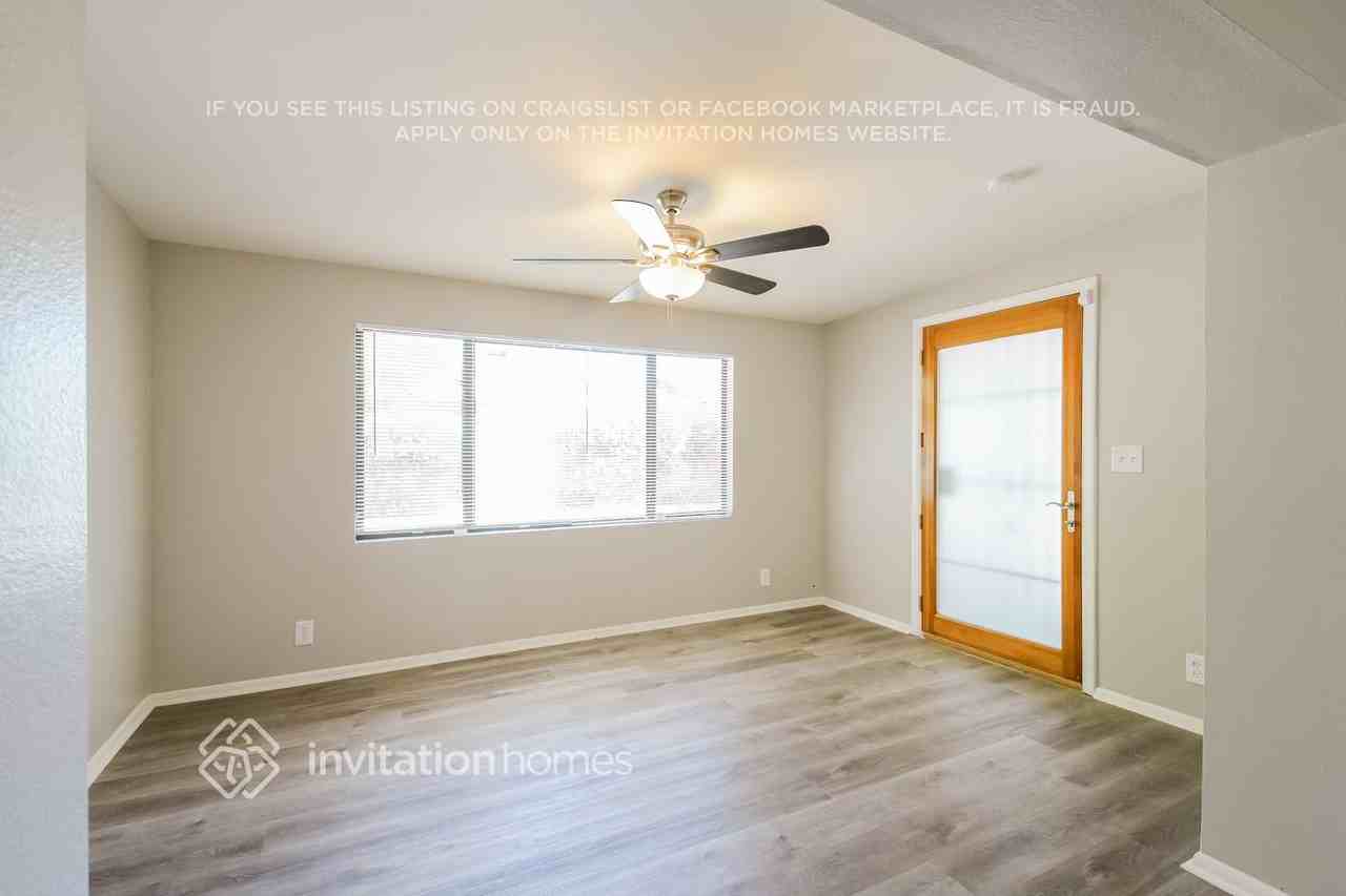 314 West Kings Avenue - Photo 3 of 15