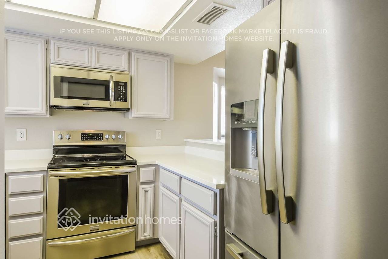 314 West Kings Avenue - Photo 6 of 15