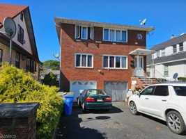 featured image of 309 E Henry St