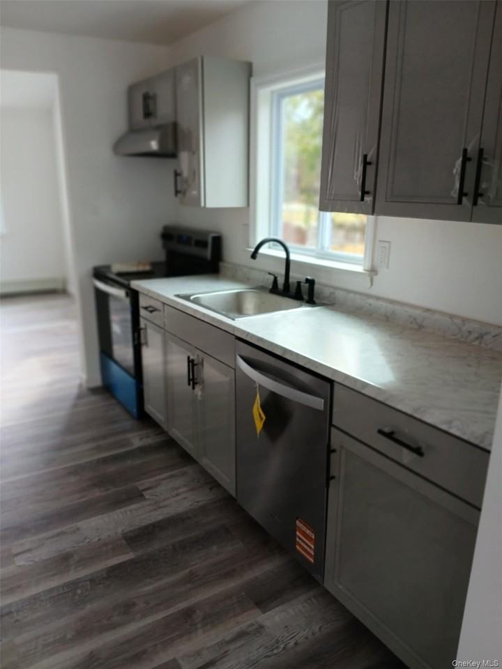 49 Swezey Street - Photo 5 of 12