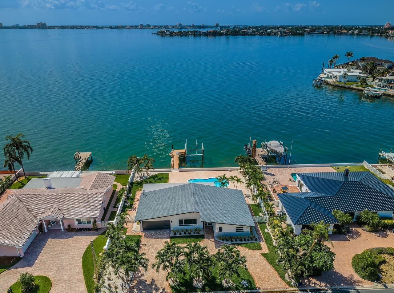 416 55th Ave - Photo 3 of 50