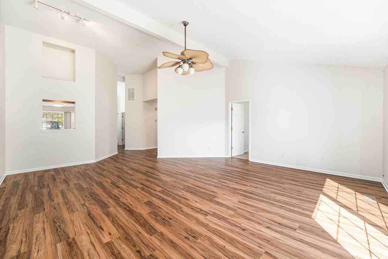 1656 Jonquil Dr - Photo 3 of 12