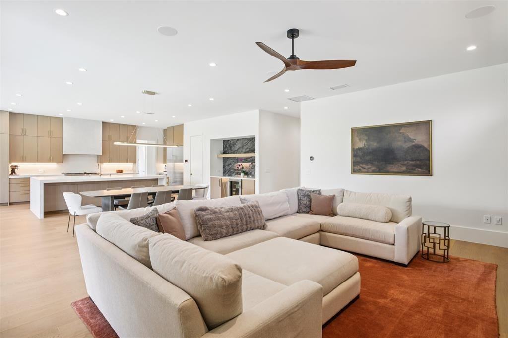 2010 Meadowridge Dr - Photo 6 of 40